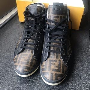 Fendi High top sz 12